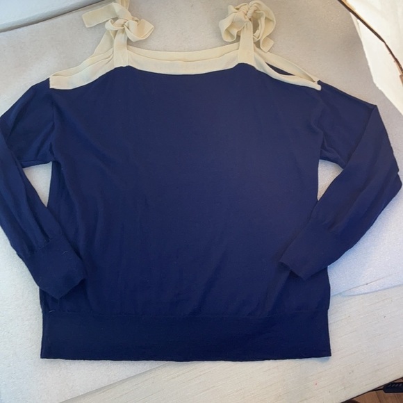 J crew blue merino wool tie cold shoulder sweater large - Picture 4 of 11